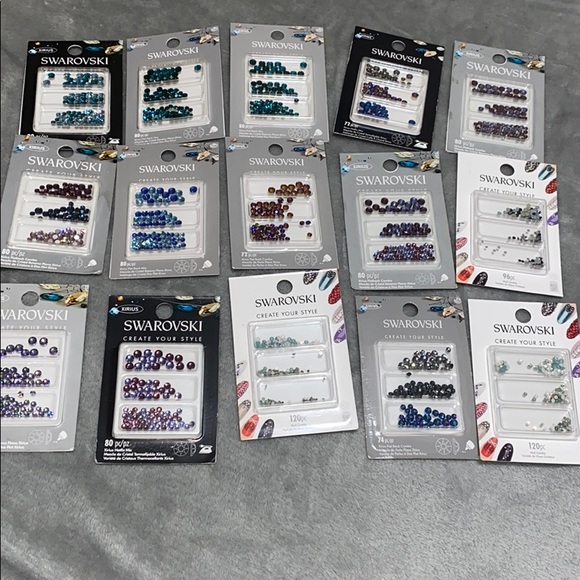 Swarovski crystals - Picture 1 of 3